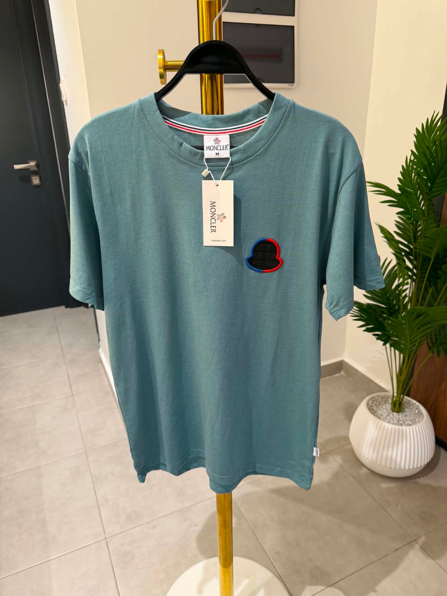 🔥 T-shirt Moncler Homme – Qualité Premium 🔥