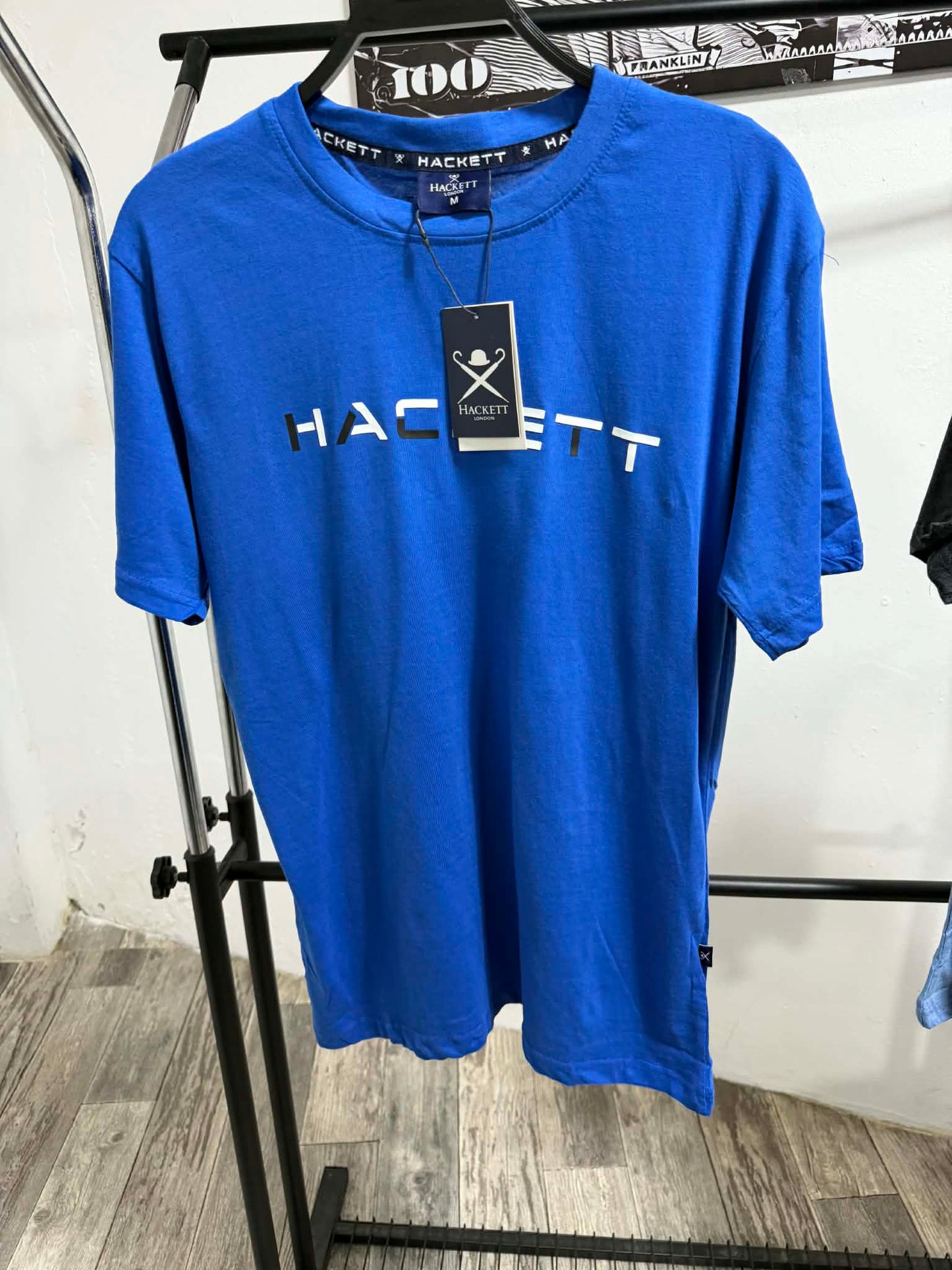 تيشرت Hackett London – أناقة بلمسة إنجليزية