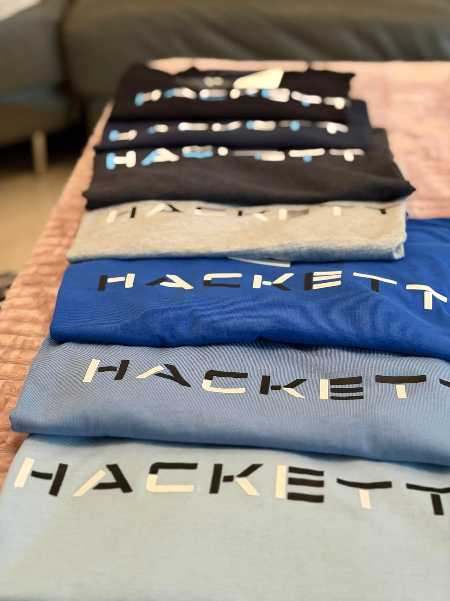 تيشرت Hackett London – أناقة بلمسة إنجليزية