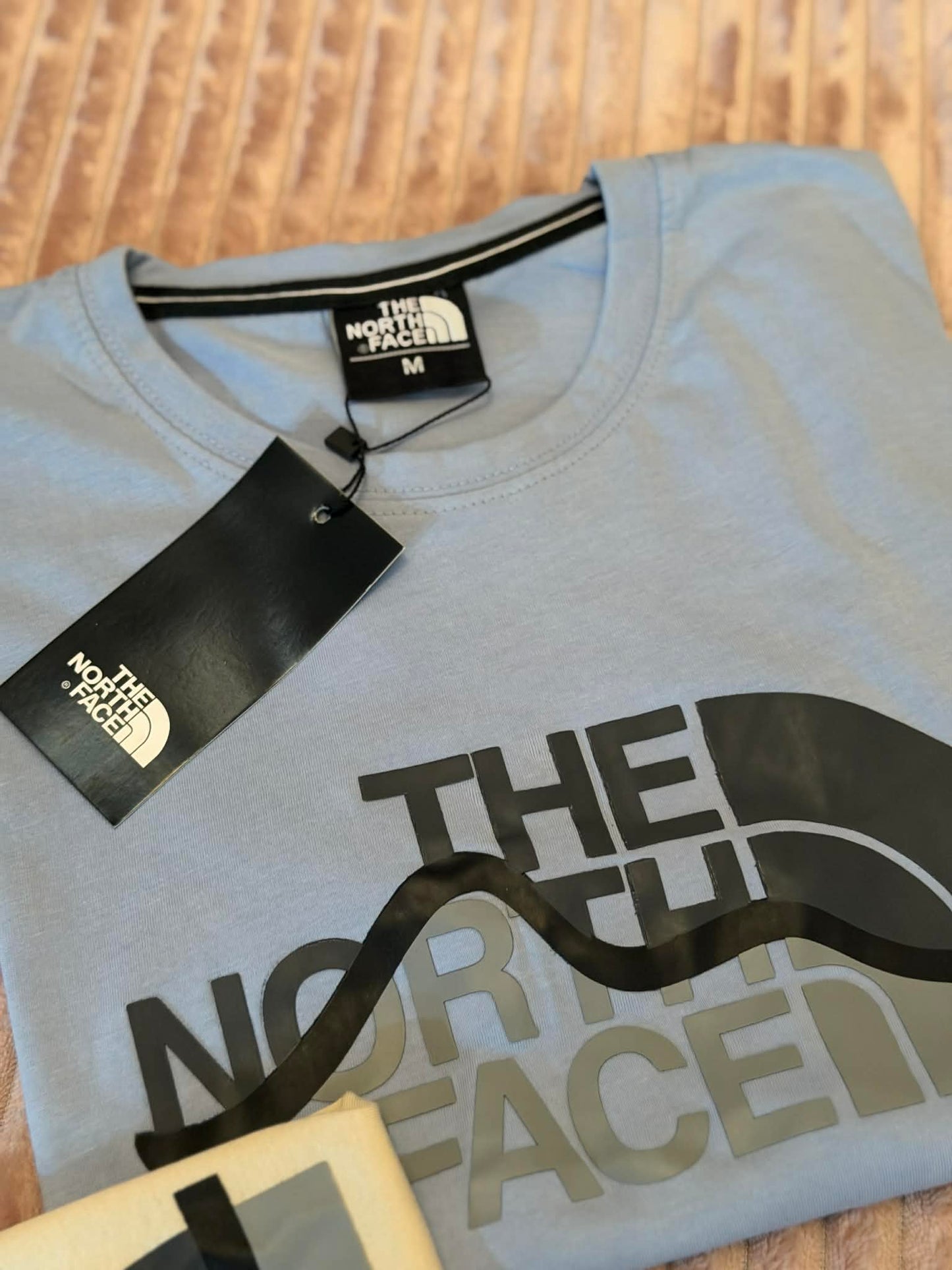 تيشرت The North Face – ستايل عصري وجودة عالية