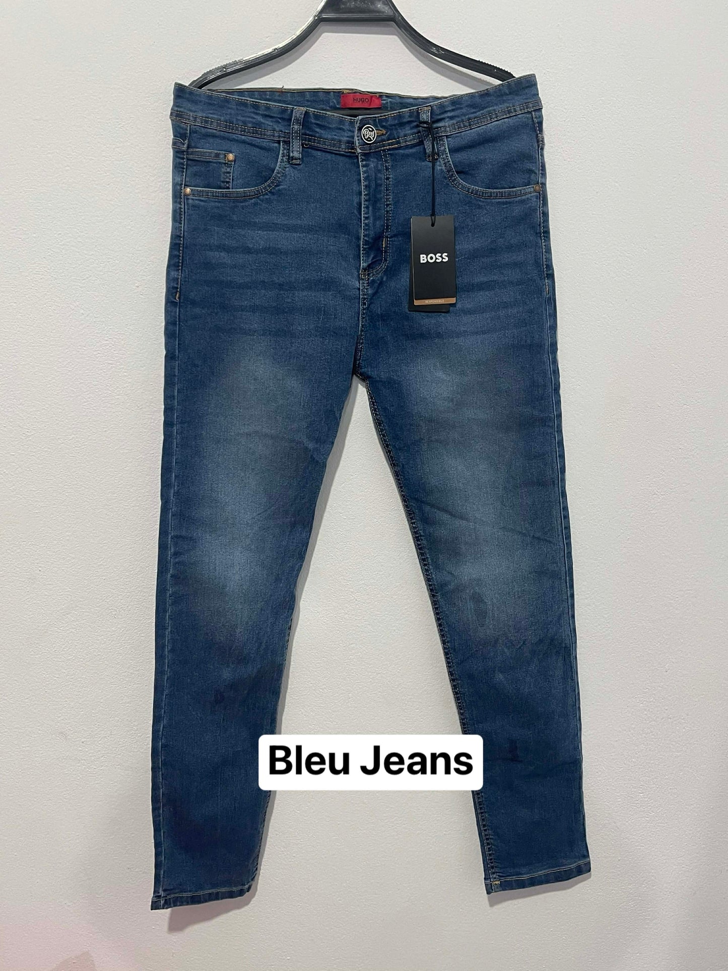 Jean BOSS – Élégance (Copie)