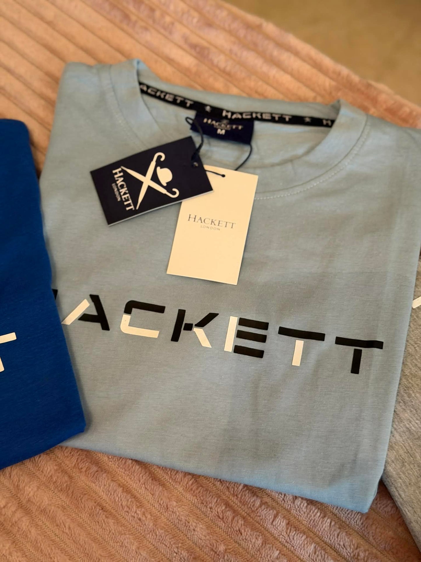 تيشرت Hackett London – أناقة بلمسة إنجليزية